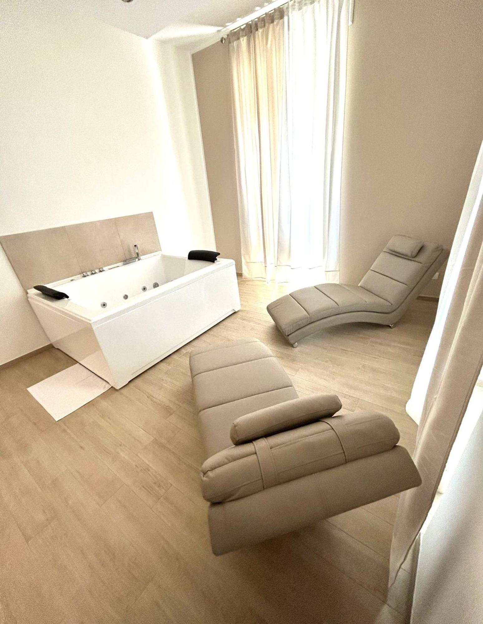 Bed E Suite Domar Μπρίντιζι Εξωτερικό φωτογραφία