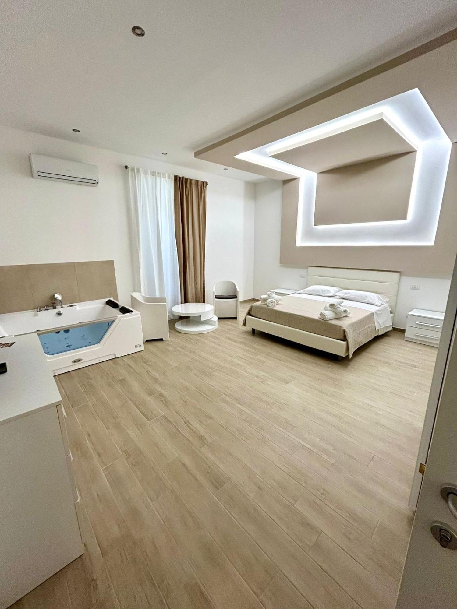 Bed E Suite Domar Μπρίντιζι Εξωτερικό φωτογραφία