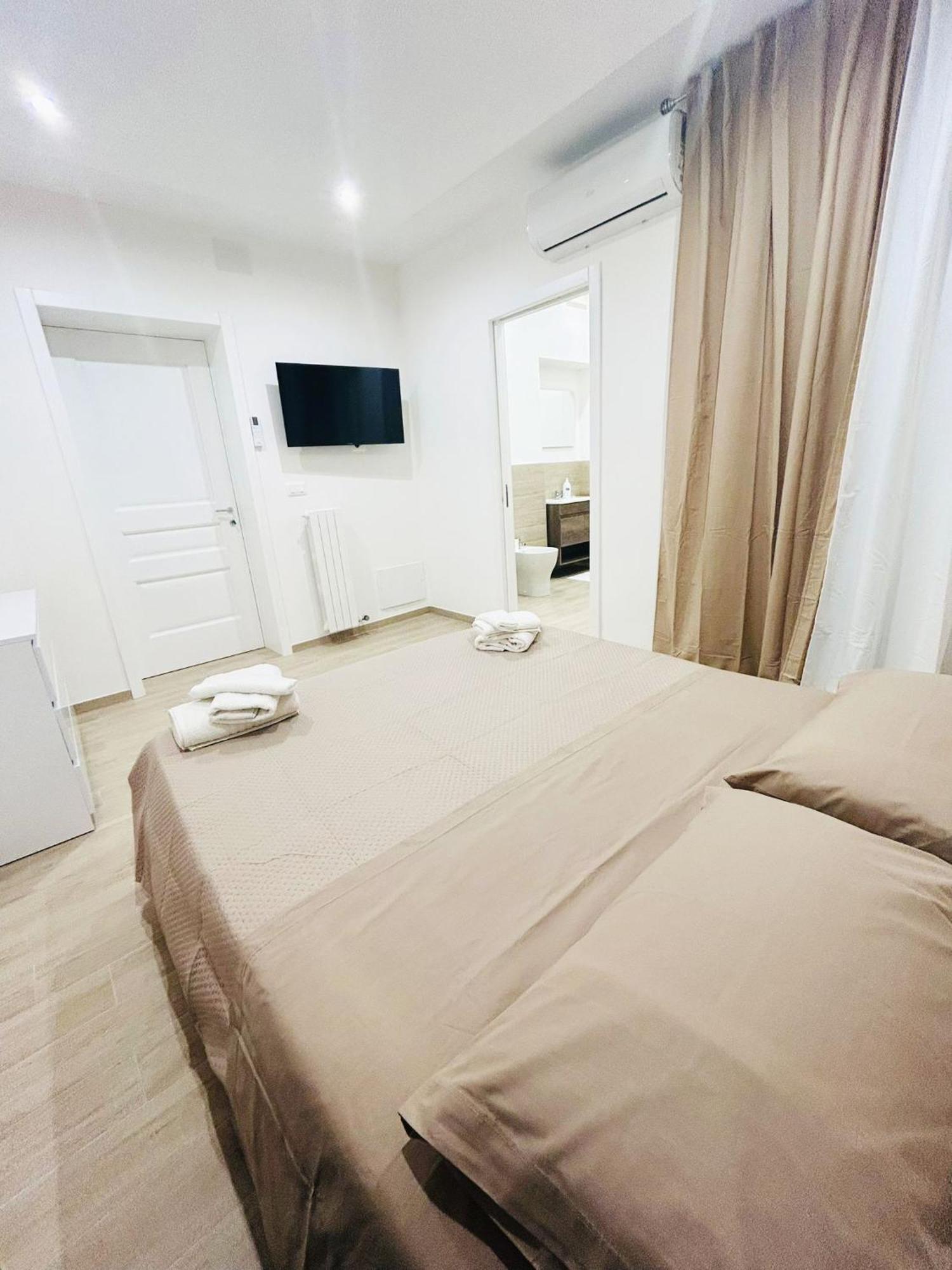 Bed E Suite Domar Μπρίντιζι Εξωτερικό φωτογραφία